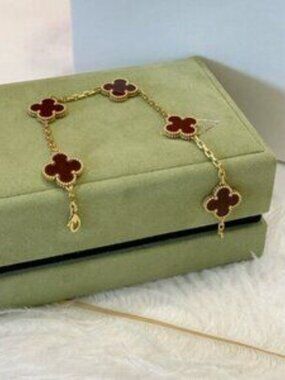 Van Cleef & Arpels 18k red chalcedony five-flower bracelet